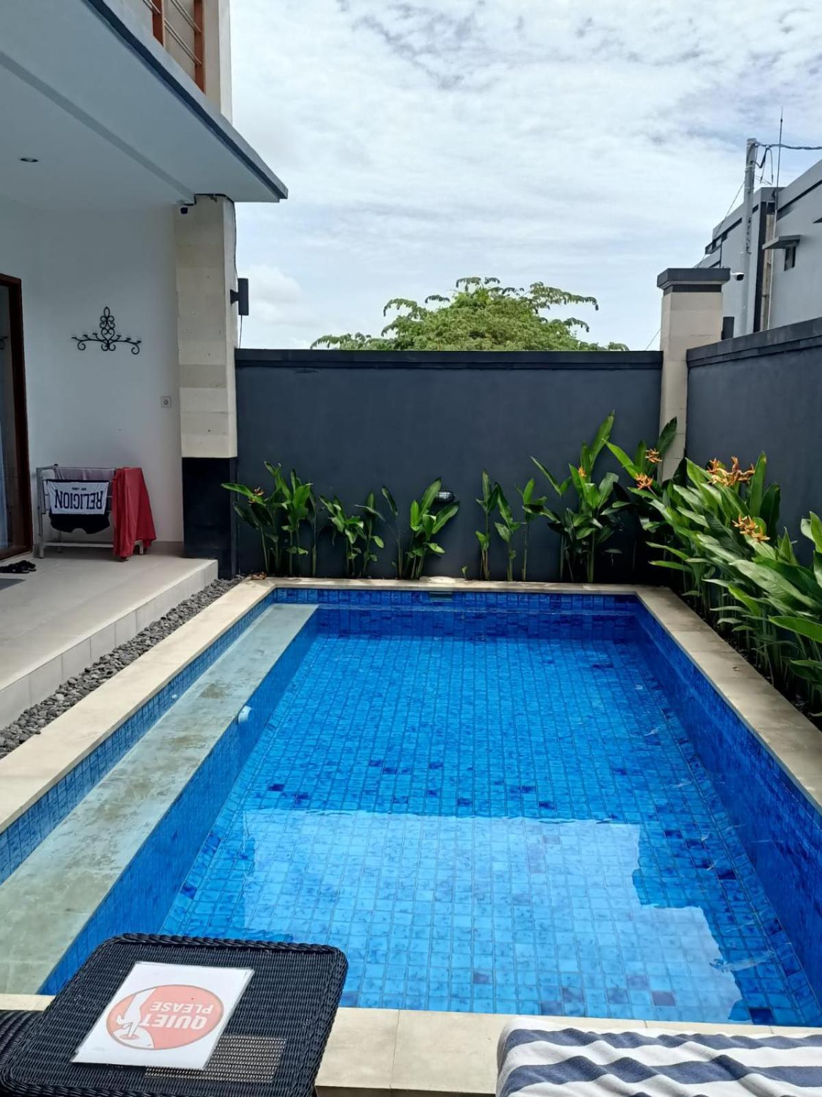 Kasmaran Bali Guest House Munggu Exteriör bild